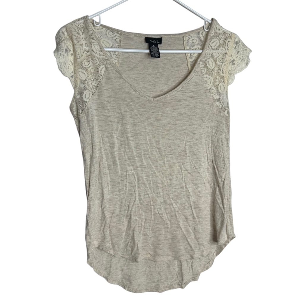 Rue21 Cream Lace Sleeve Tee